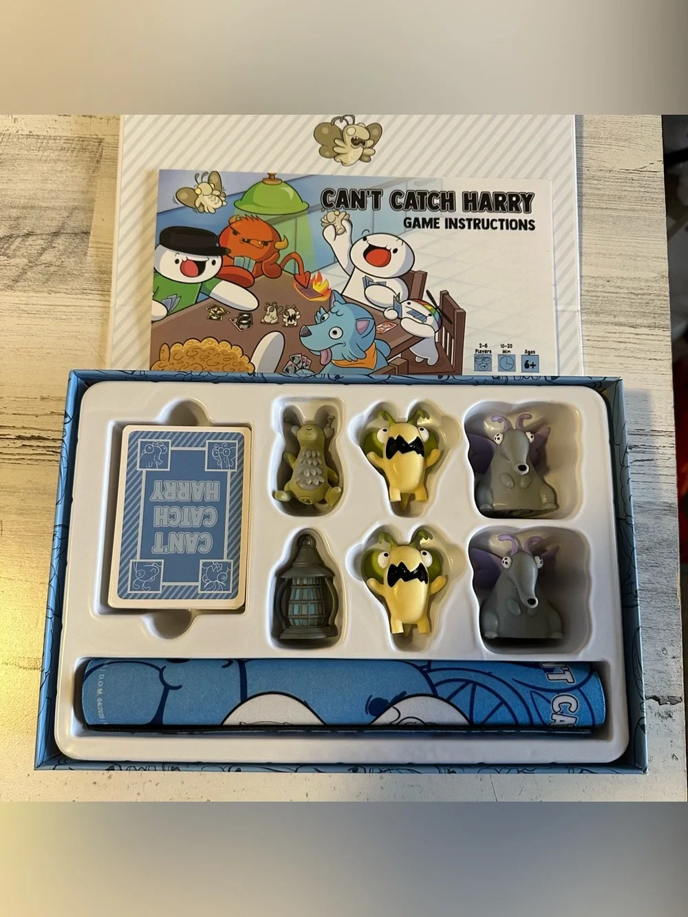 Can't Catch Harry An Odd 1s Out Card Game Original Game 2-6 Players Ages 6+